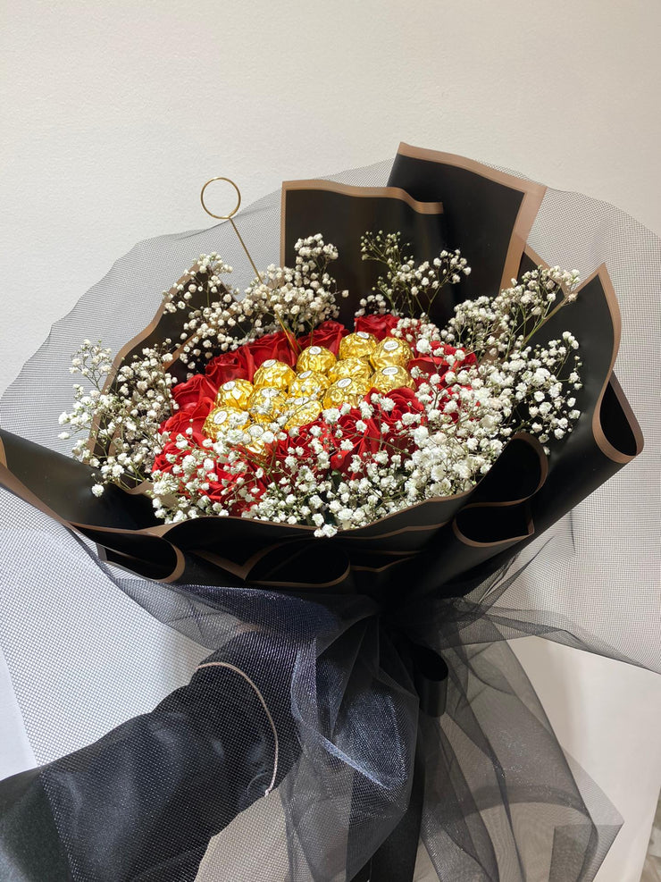 Bouquet rose et ferrero PERSONNALISÉ
